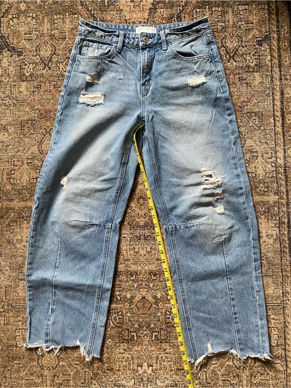 Relaxed Light Blue Barrel Distressed Women's Jeans